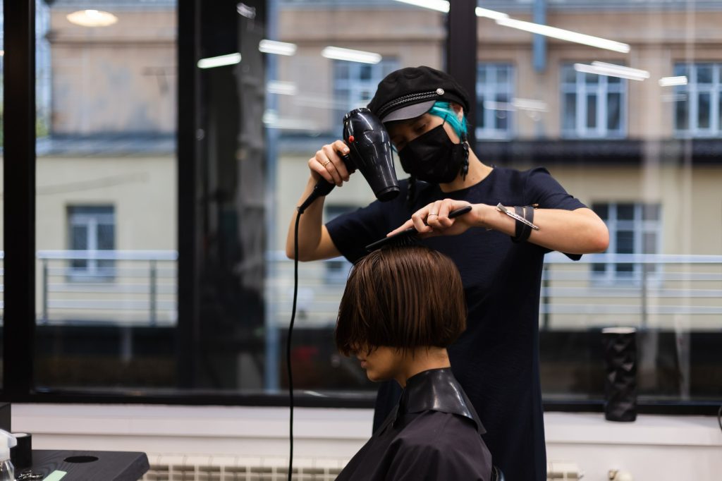 Tips Promosi Usaha Barbershop. Sumber: freepik.com